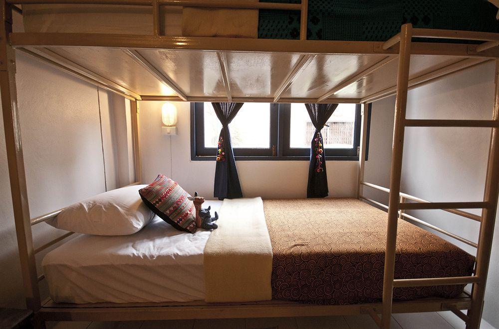 Feelgood@Journey Hostel Phuket Exterior photo