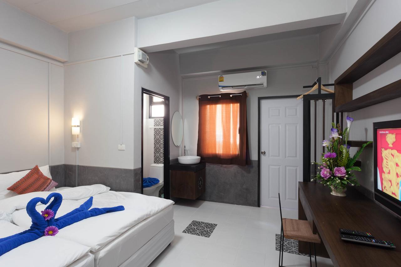 Feelgood@Journey Hostel Phuket Exterior photo